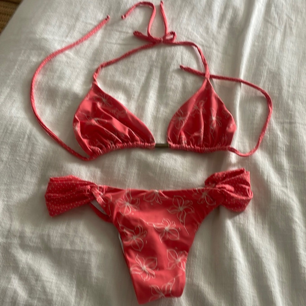 Maretoa bathing suit, size small, worn once